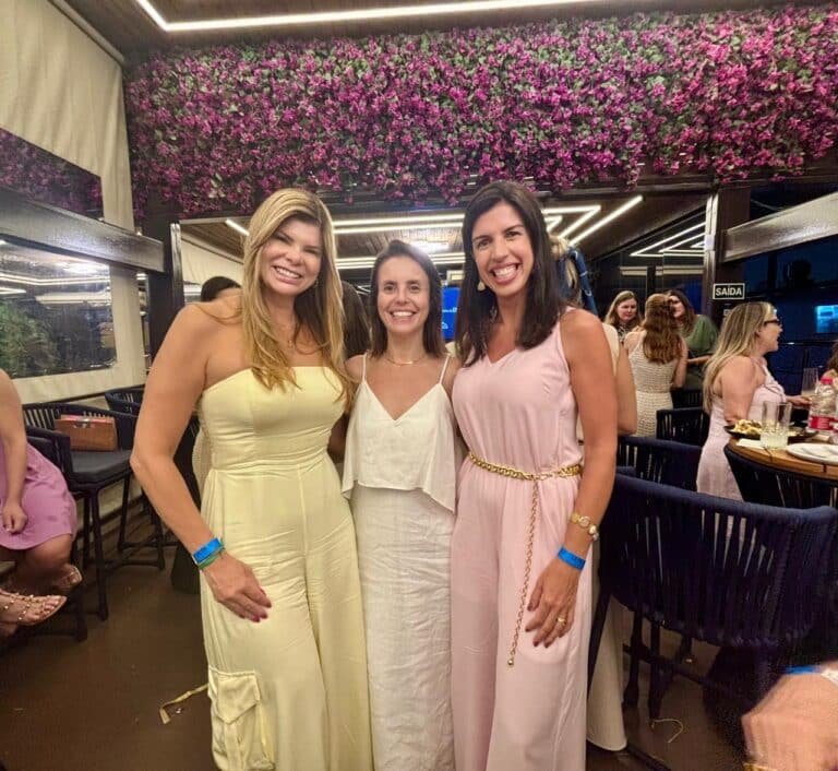 Kássia Ferraz, Renata Ferraz e Sandrely Demoner Dias